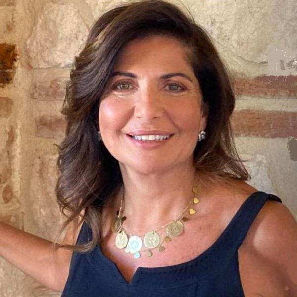 On Simona Loizzo